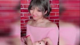 国产女装大佬在线视频,在线视频中的时尚盛宴