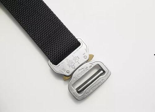 测评国产欧兹腰带的视频,舒适体验与性价比解析