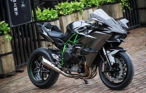 机车国产h2的视频,驾驭未来，驰骋速度的钢铁骏马