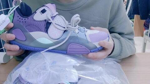 国产球鞋李宁开箱视频,开箱视频带你领略国产鞋王的魅力