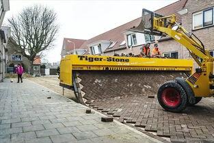 国产铺路机视频大全,视频大全中的工程巨兽