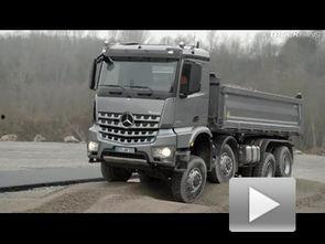 国产奔驰重卡实测视频,性能卓越，品质非凡