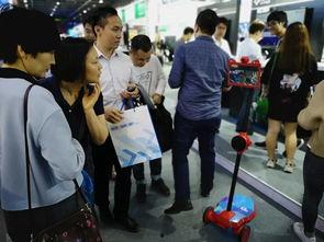 国产机器人跑步视频,速度与激情的科技盛宴